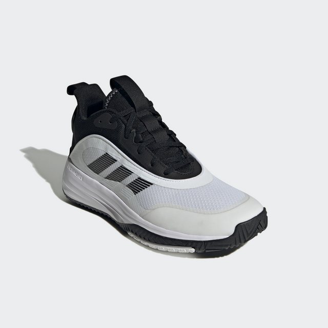 adidas Sportswear OWN THE GAME 3 Basketballschuh (Cloud White / Core Black / Core Black)